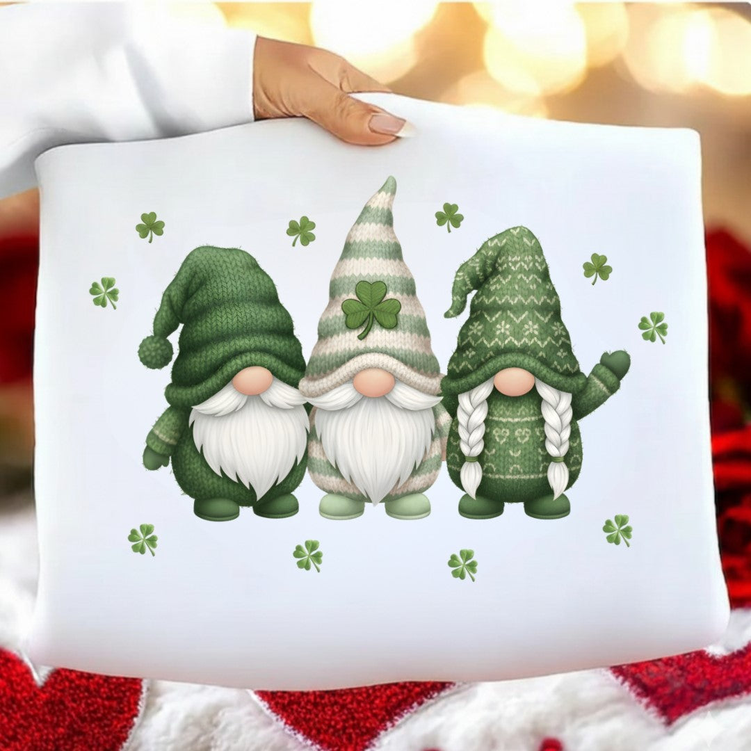 StPatricksDayGnomePNGShamrockCrochetLook