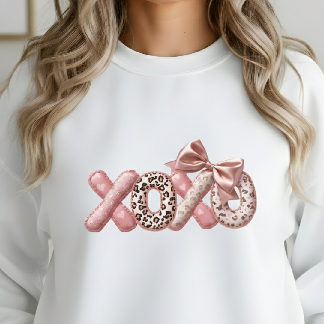 TrendyfauxplushleopardValentinedesignwithhearts