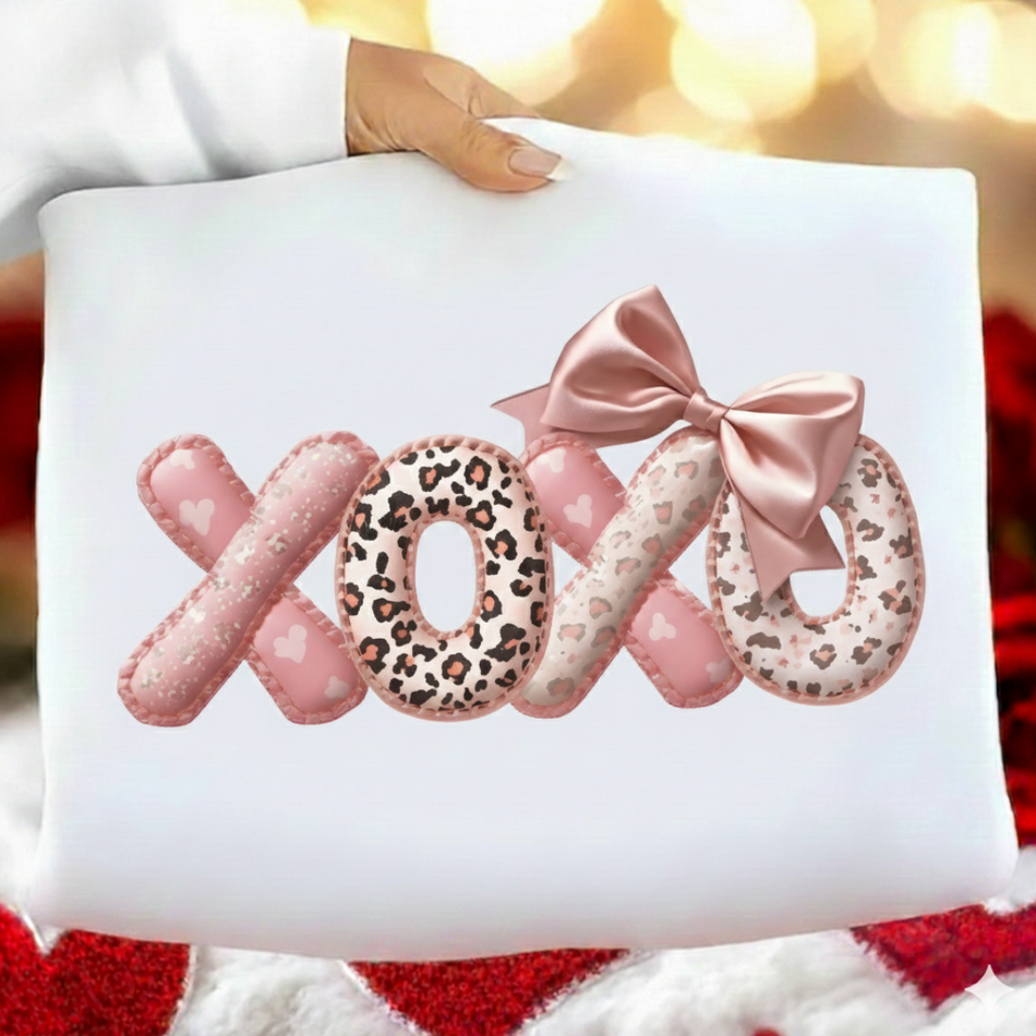 ValentineleopardXOXOplushprintwithpinkbow